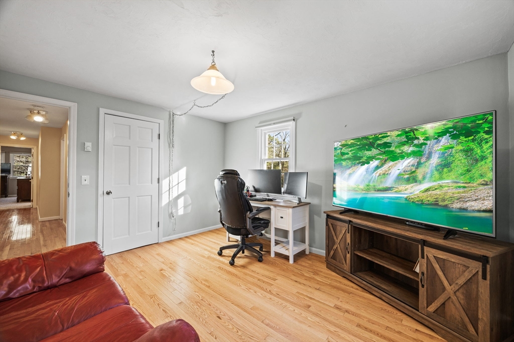 34 Mount Street Wrentham, MA 02093 - Photo 35 of 42