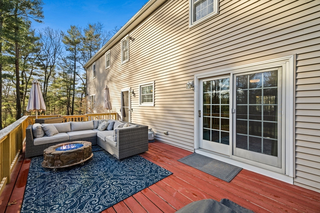 34 Mount Street Wrentham, MA 02093 - Photo 9 of 42