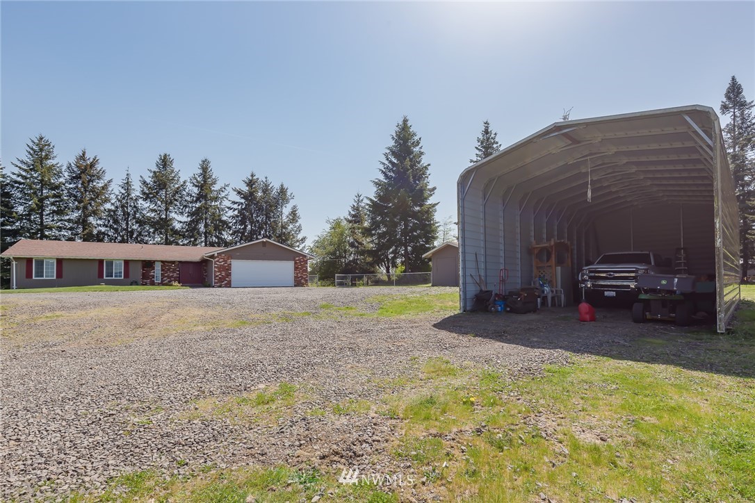 280 Si Town Road Castle Rock, WA 98611 - Photo 3 of 24 Gallery Image 3