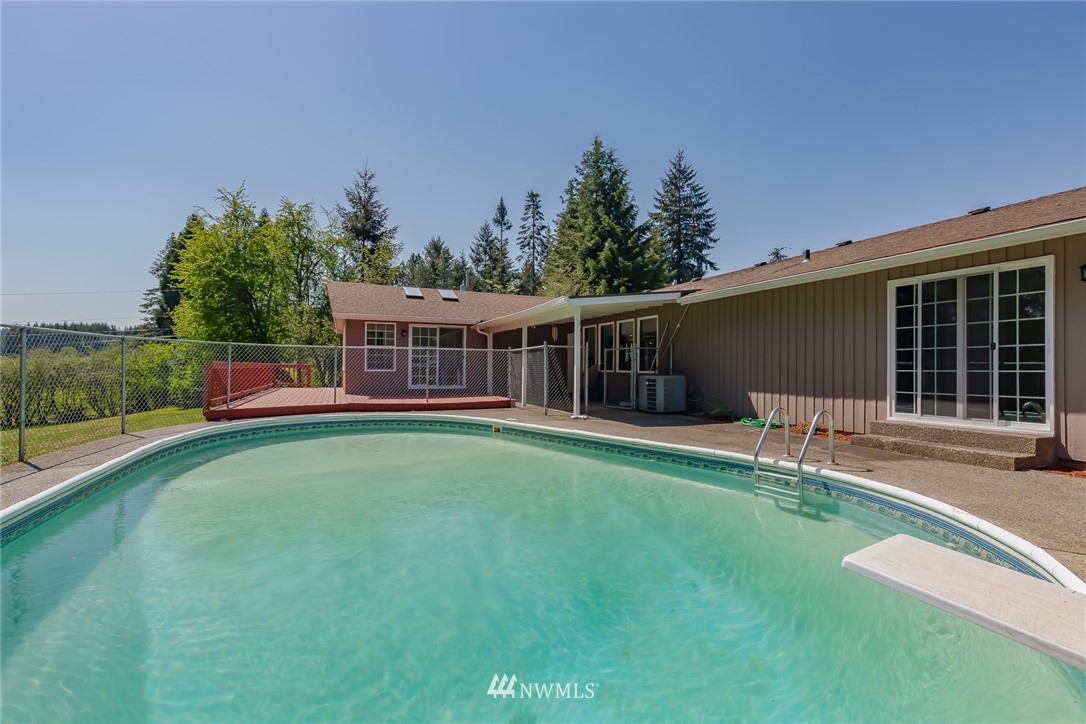 280 Si Town Road Castle Rock, WA 98611 - Photo 9 of 24 Gallery Image 9