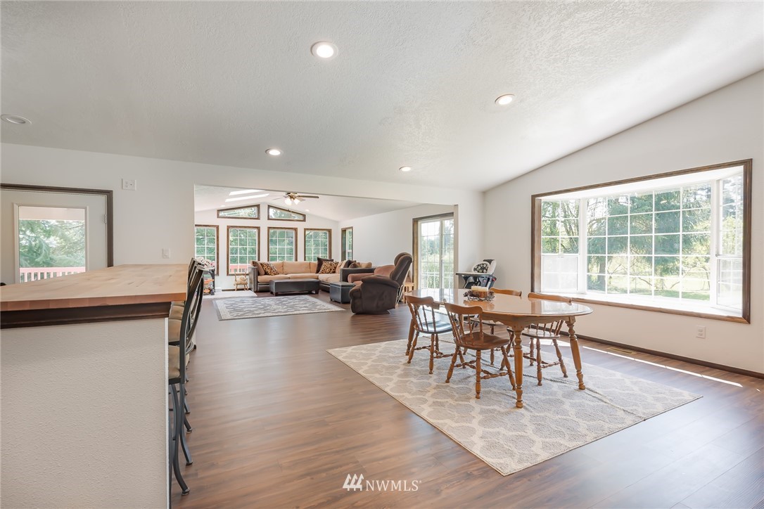 280 Si Town Road Castle Rock, WA 98611 - Photo 10 of 24 Gallery Image 10