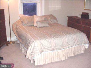 2488 Knight Road Pennsburg, PA 18073 - Photo 3 of 6 Gallery Image 3