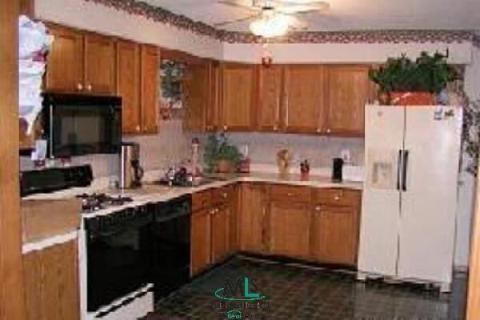 215 Wales Ridge Road Goodells, MI 48027 - Photo 6 of 7 741005-5.JPG