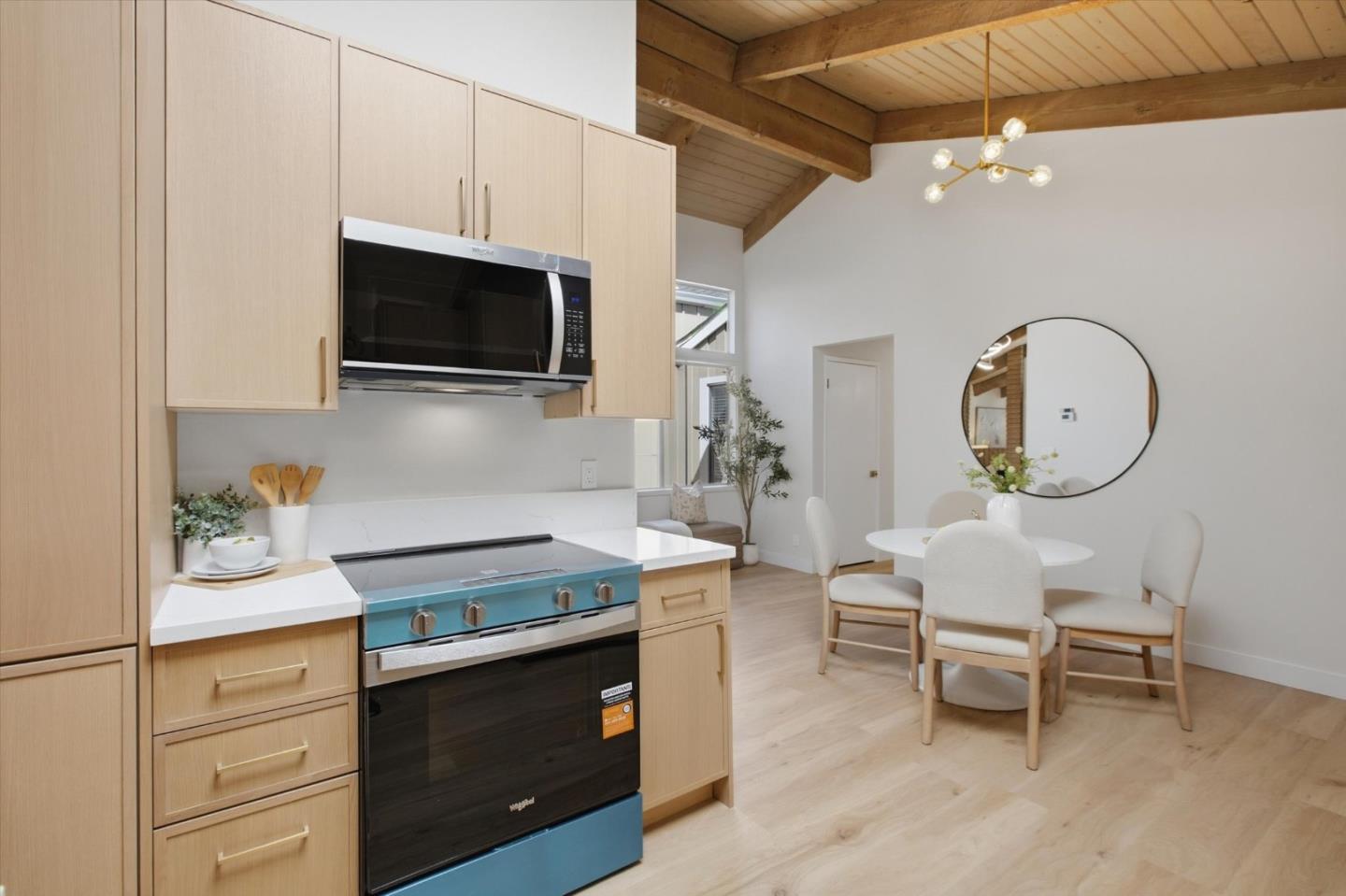 22944 Longdown Road Cupertino, CA 95014 - Photo 12 of 113 Gallery Image 12