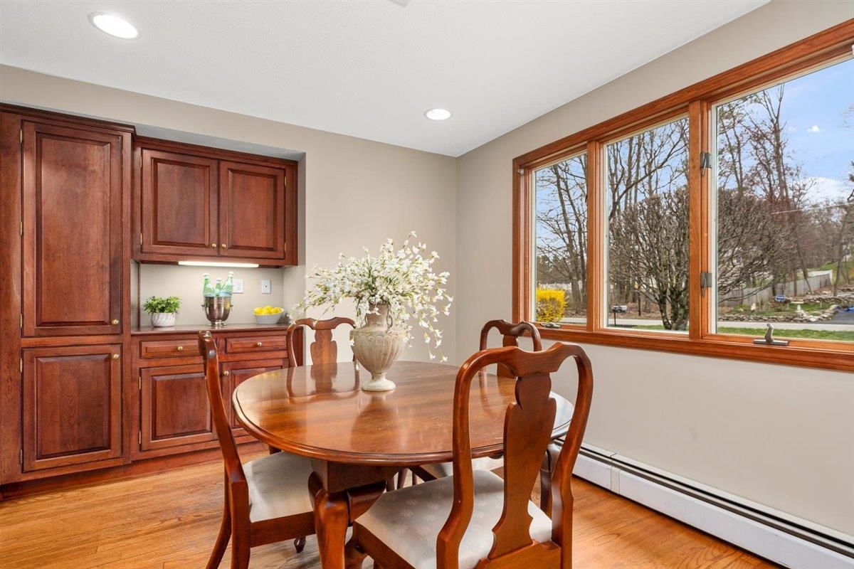 7 Robin Road Derry, NH 03038 - Photo 17 of 36
