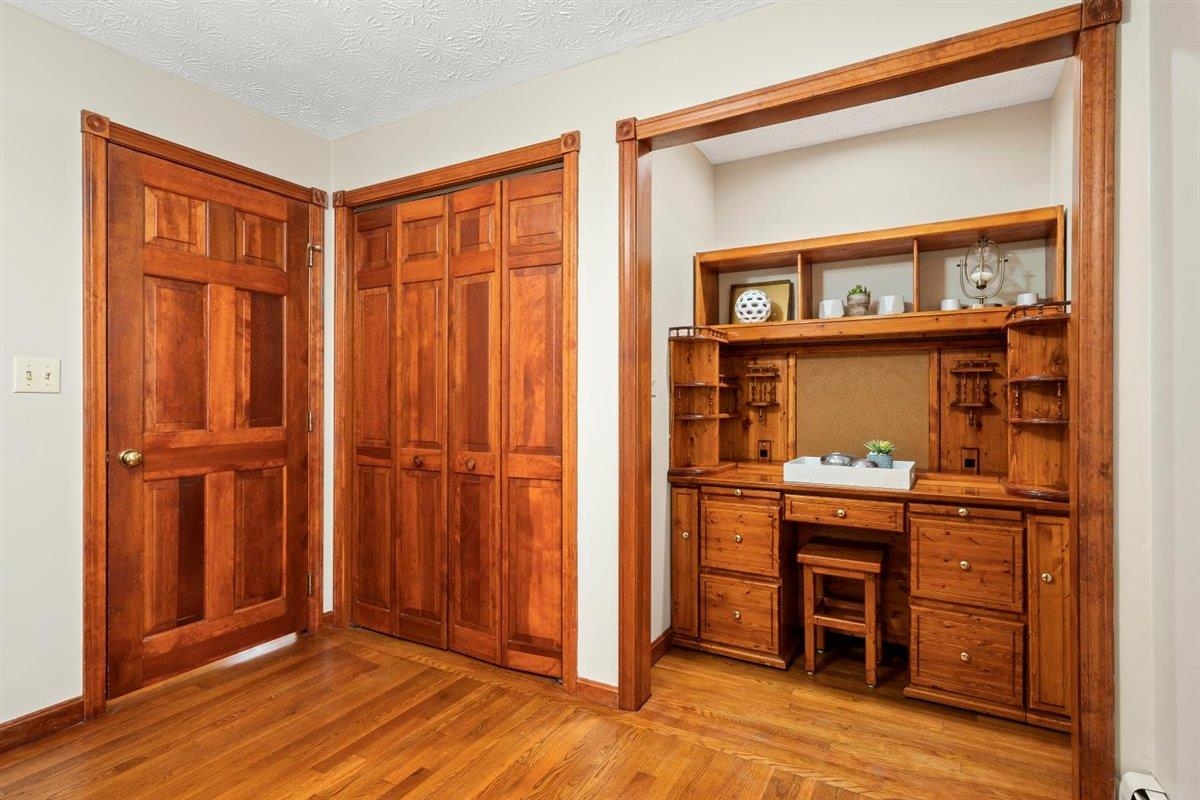 7 Robin Road Derry, NH 03038 - Photo 27 of 36