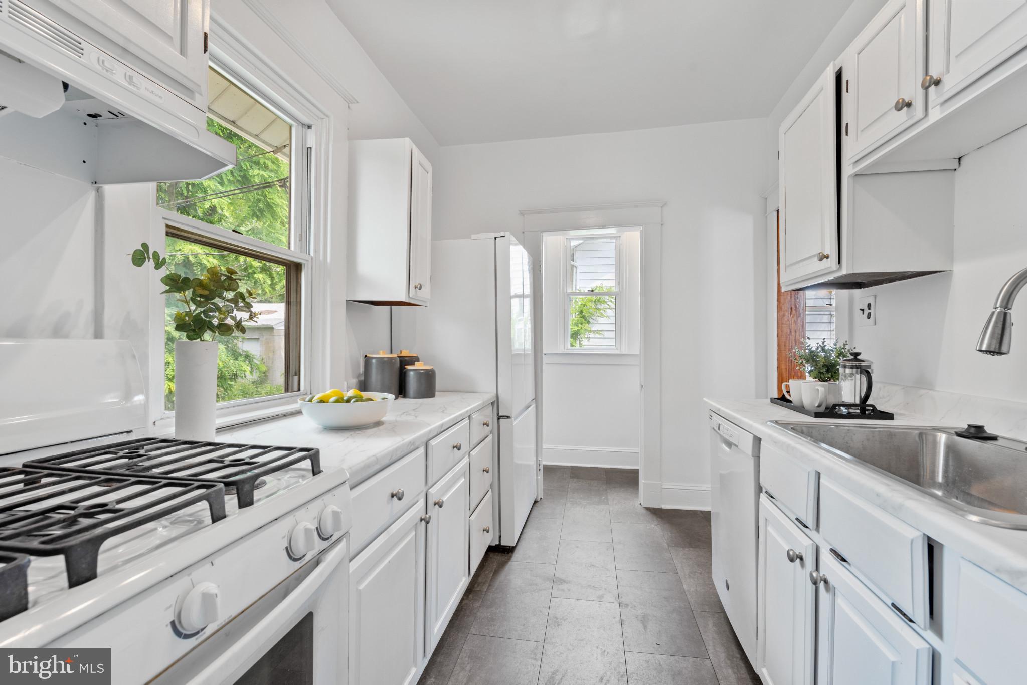 6104 Old Harford Road Baltimore, MD 21214 - Photo 17 of 37 Gallery Image 17