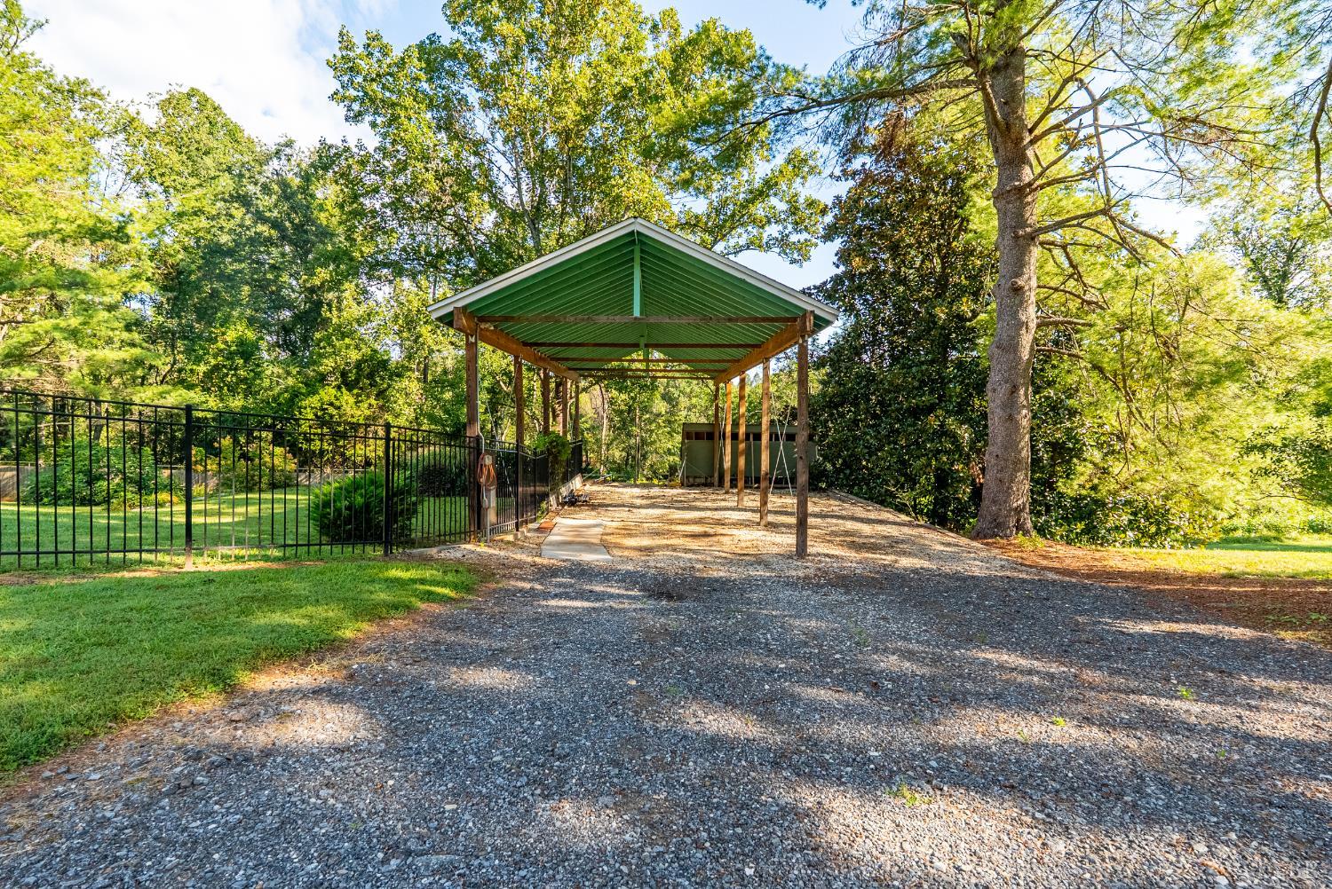 224 Sunset Drive Amherst, VA 24521 - Photo 30 of 34 a view of a house with backyard and trees