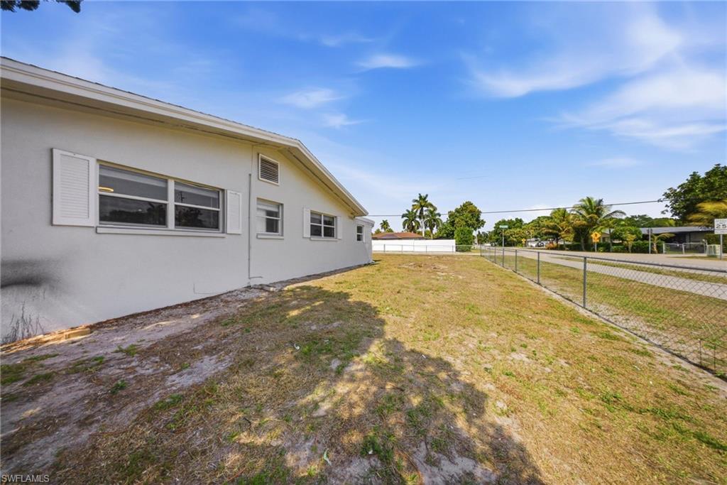 4375 Golden Gate Parkway Naples, FL 34116 - Photo 19 of 34 View of fenced yard