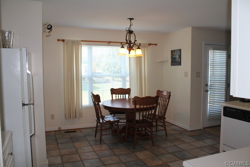6308 Trailing Ridge Court Henrico, VA 23231 - Photo 8 of 24 Gallery Image 8