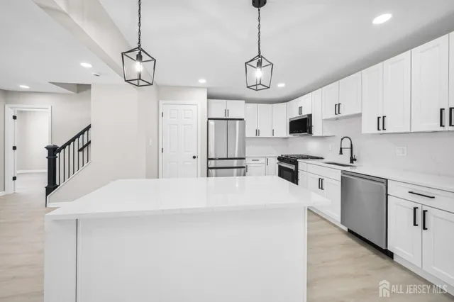 $999,900 | 821 Bunnell Street, Lanoka Harbor, NJ 08734