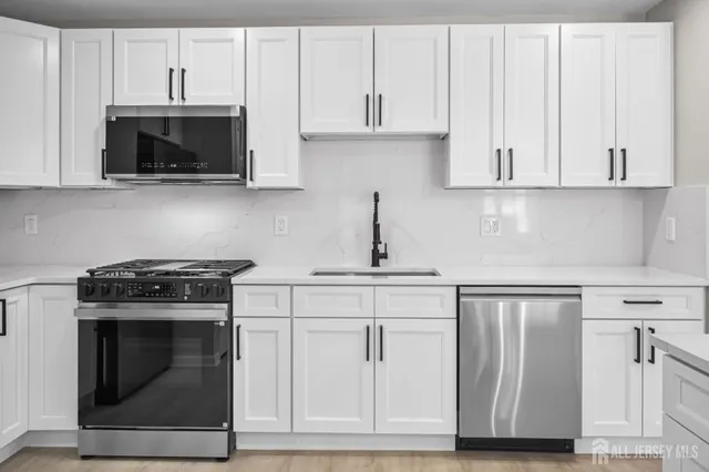 $999,900 | 821 Bunnell Street, Lanoka Harbor, NJ 08734