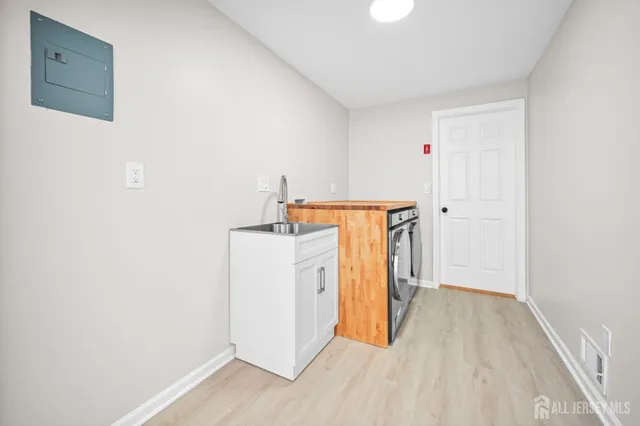 $999,900 | 821 Bunnell Street, Lanoka Harbor, NJ 08734