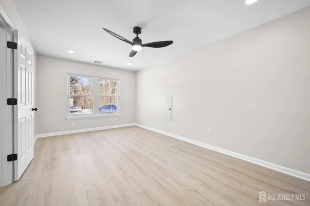 $999,900 | 821 Bunnell Street, Lanoka Harbor, NJ 08734