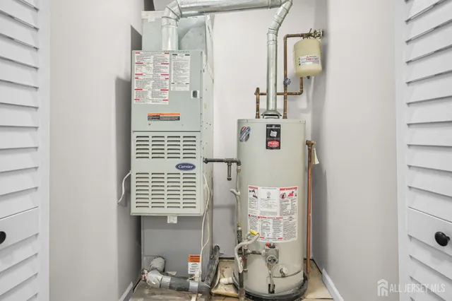 $999,900 | 821 Bunnell Street, Lanoka Harbor, NJ 08734