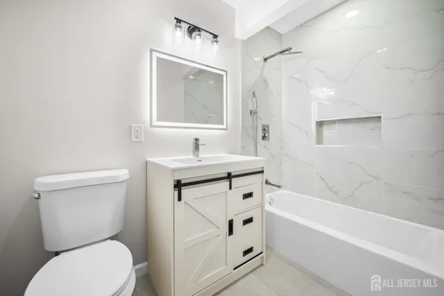 $999,900 | 821 Bunnell Street, Lanoka Harbor, NJ 08734