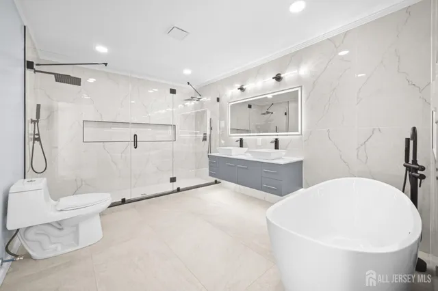 $999,900 | 821 Bunnell Street, Lanoka Harbor, NJ 08734