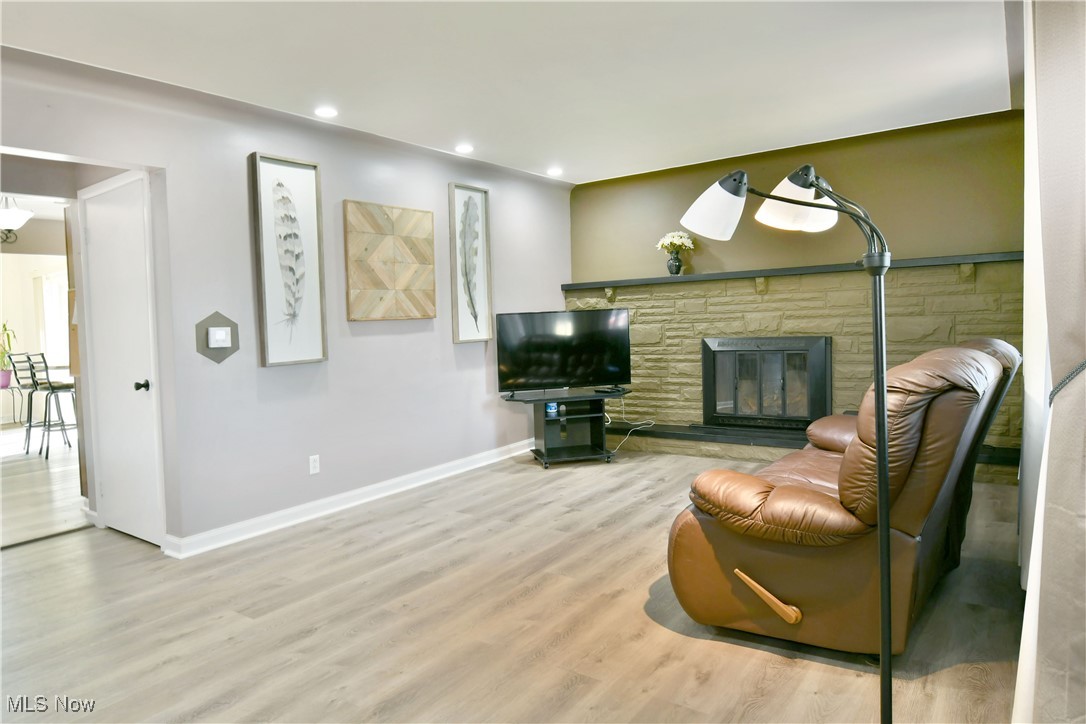 580 Como Street Struthers, OH 44471 - Photo 4 of 50 Gallery Image 4