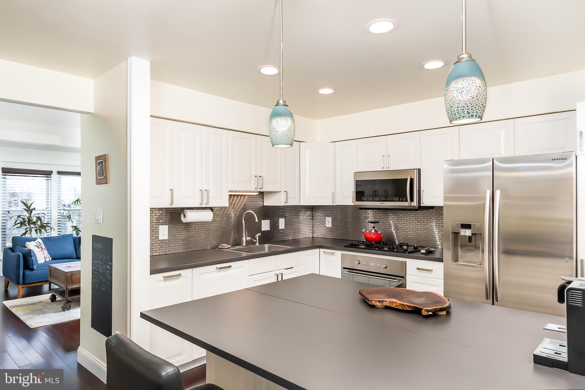 6401 Racetec Court Springfield, VA 22150 - Photo 11 of 29 Kitchen