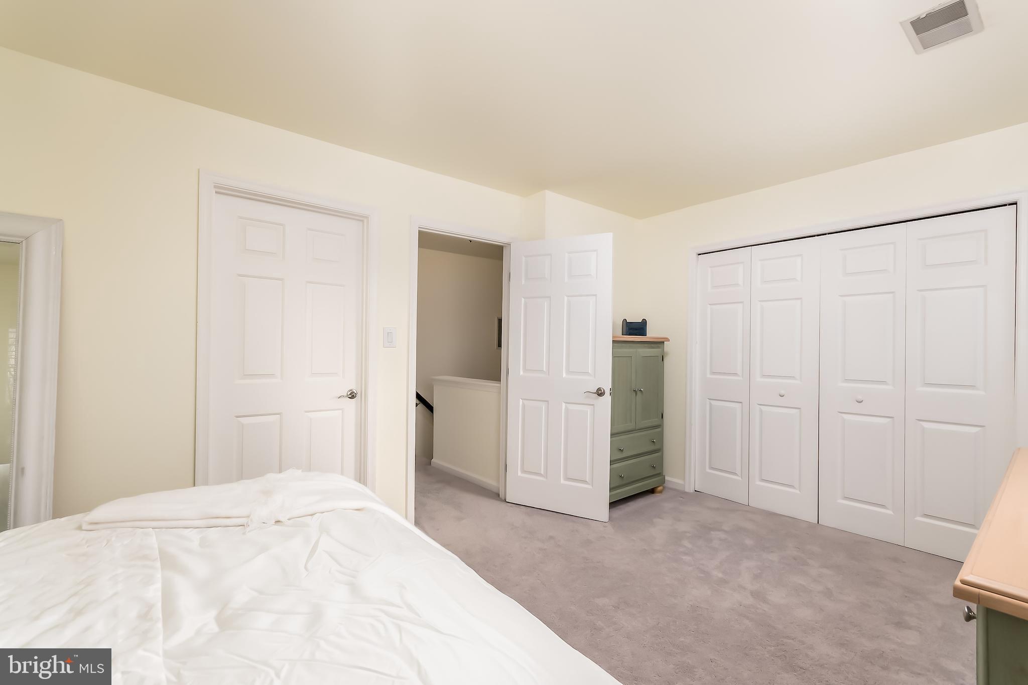 6401 Racetec Court Springfield, VA 22150 - Photo 13 of 29 Spacious master suite