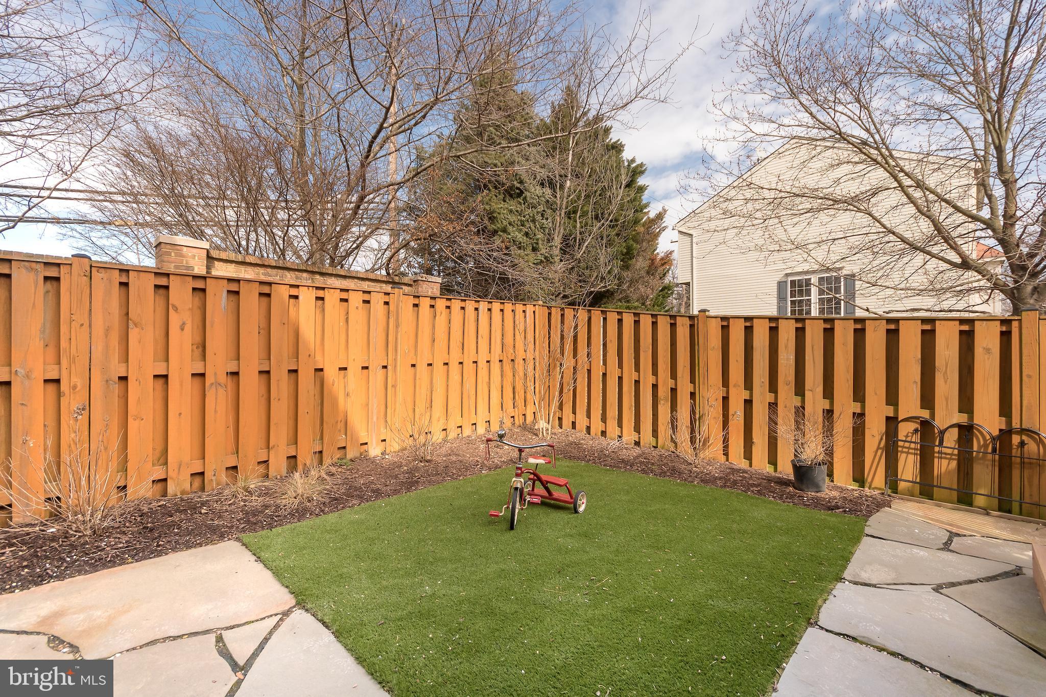 6401 Racetec Court Springfield, VA 22150 - Photo 26 of 29 Private, fully fenced backyard