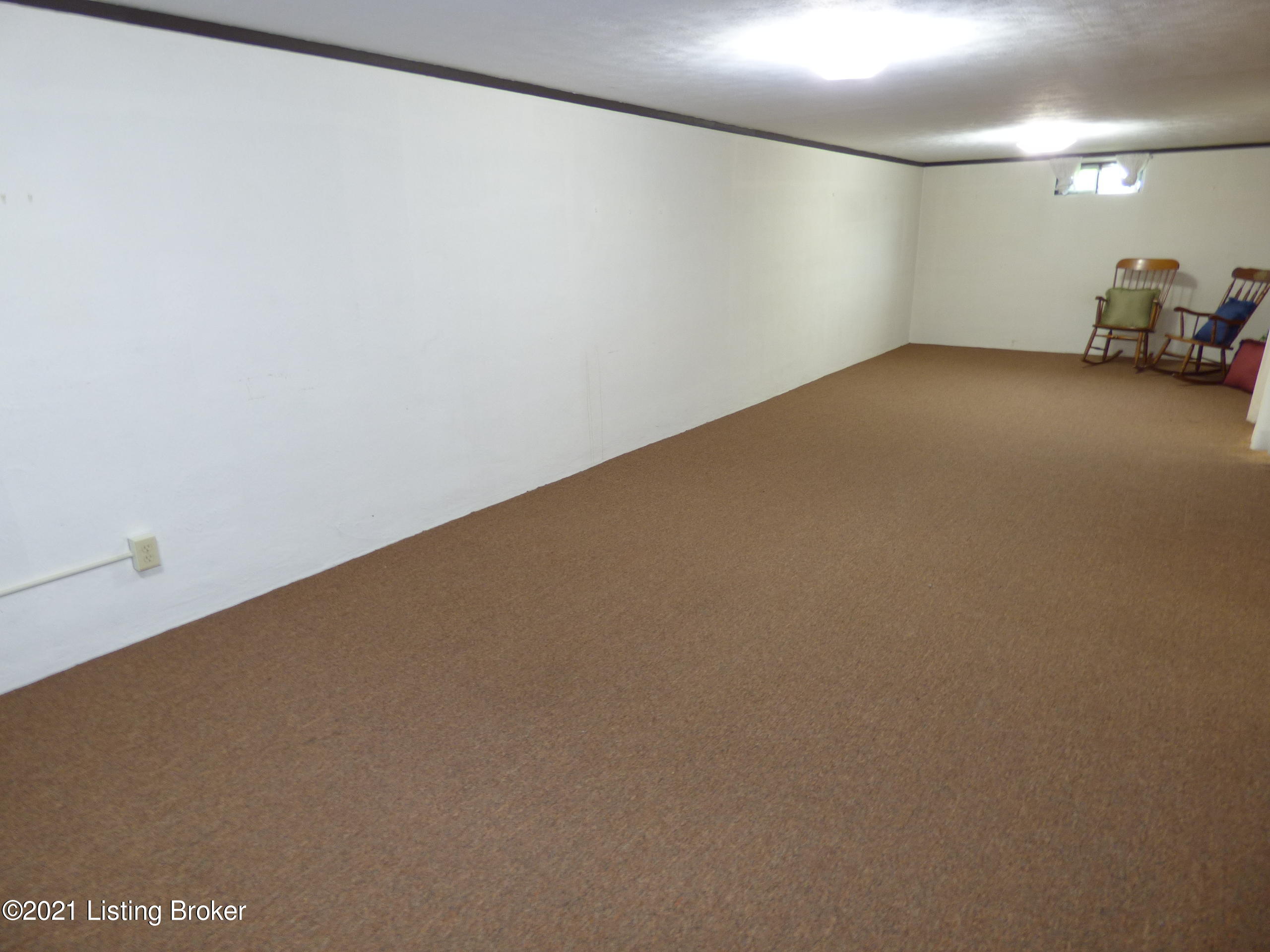 5309 Beth Road Louisville, KY 40219 - Photo 20 of 36 P1320132