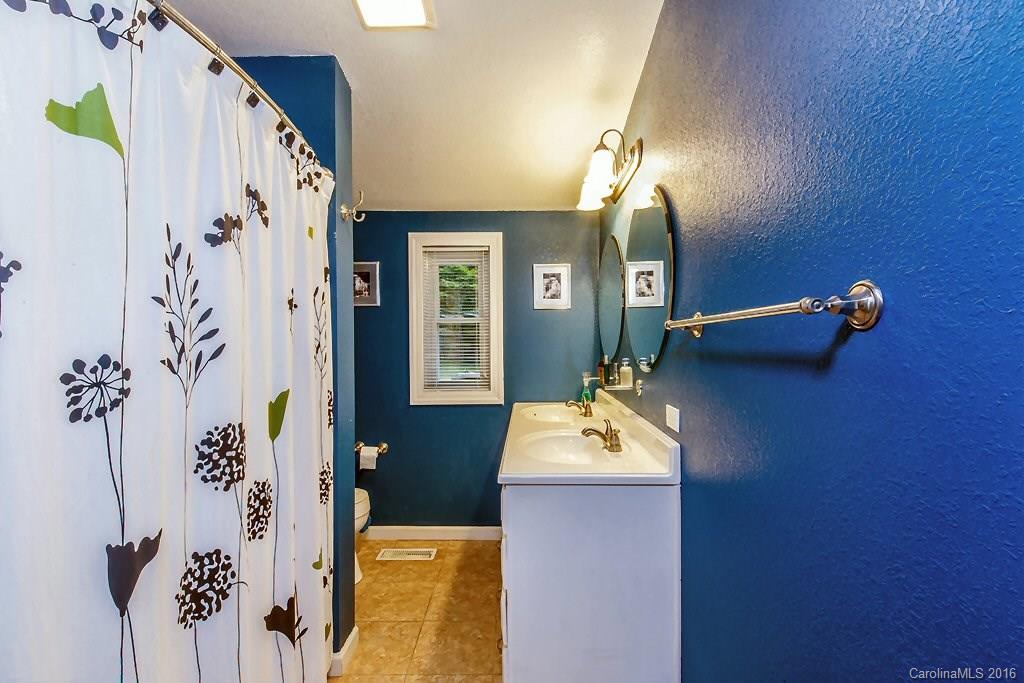 191 Reservoir Road Brevard, NC 28712 - Photo 11 of 20 Gallery Image 11