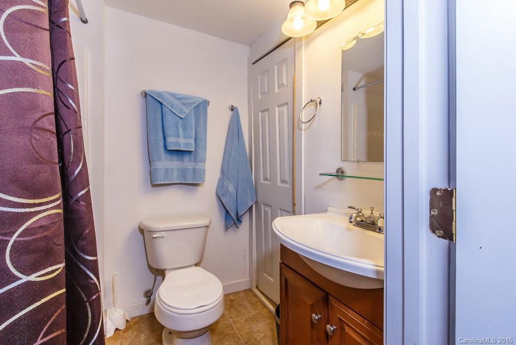 191 Reservoir Road Brevard, NC 28712 - Photo 16 of 20 Gallery Image 16