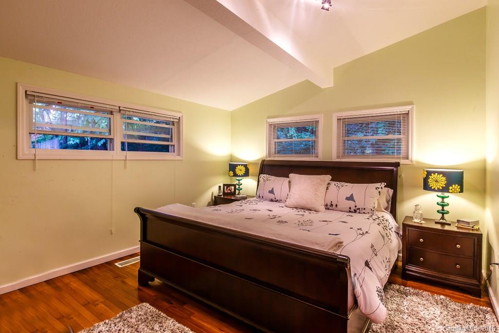 191 Reservoir Road Brevard, NC 28712 - Photo 9 of 20 Gallery Image 9