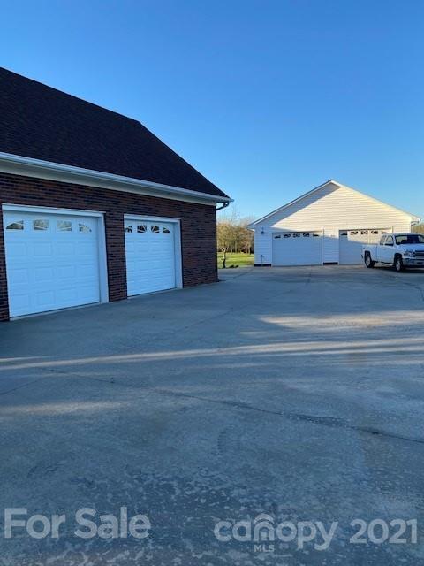 1471 Smith Farm Road Lincolnton, NC 28092 - Photo 5 of 47 Gallery Image 5