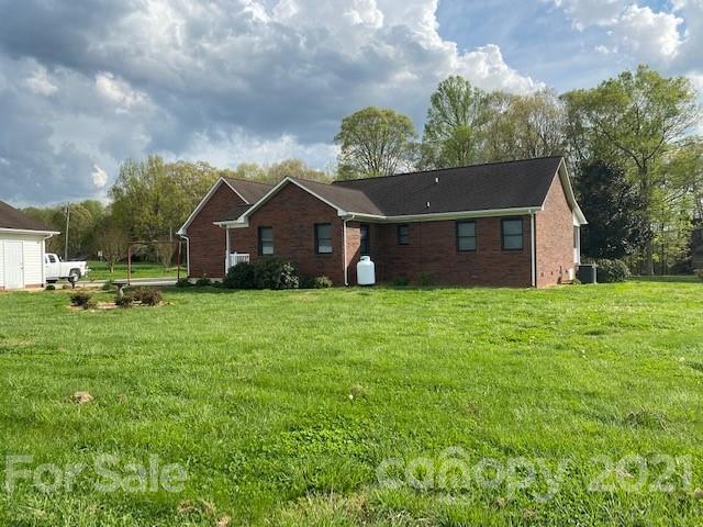 1471 Smith Farm Road Lincolnton, NC 28092 - Photo 9 of 47 Gallery Image 9
