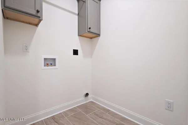 $338,900 | 514 Bolivar Drive, Nesbit, MS 38651