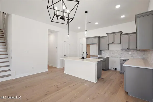 $338,900 | 514 Bolivar Drive, Nesbit, MS 38651