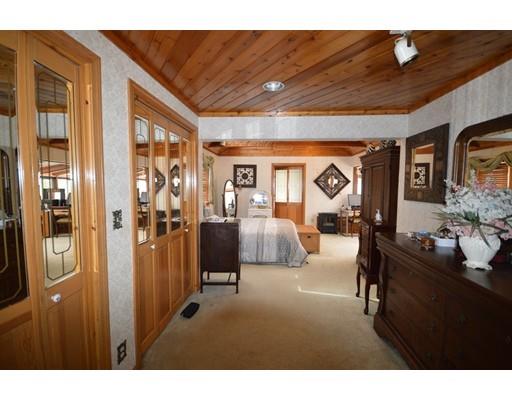 68 Davis Road Westport, MA 02790 - Photo 11 of 24