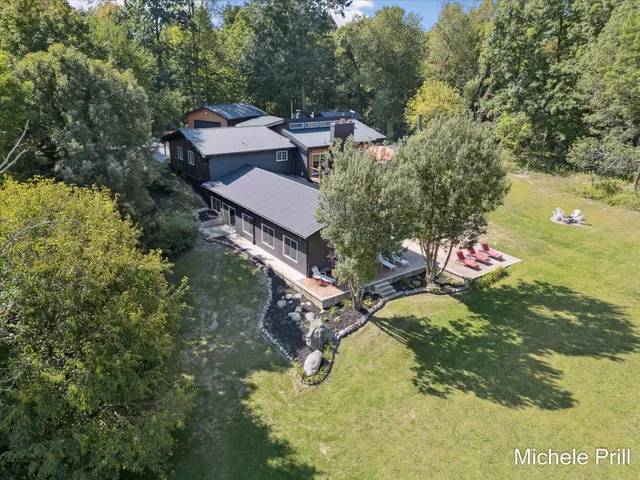 $875,000 | 9877 Brumm River Drive, Nashville, MI 49073