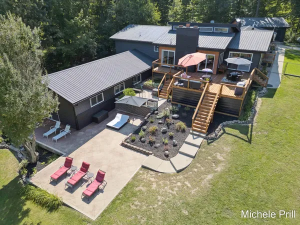 $850,000 | 9877 Brumm River Drive, Nashville, MI 49073