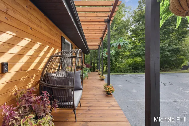 $875,000 | 9877 Brumm River Drive, Nashville, MI 49073