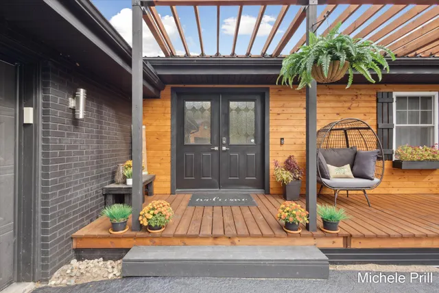 $875,000 | 9877 Brumm River Drive, Nashville, MI 49073