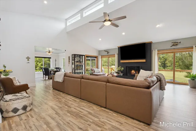 $875,000 | 9877 Brumm River Drive, Nashville, MI 49073