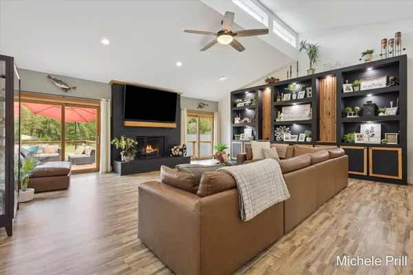 $850,000 | 9877 Brumm River Drive, Nashville, MI 49073