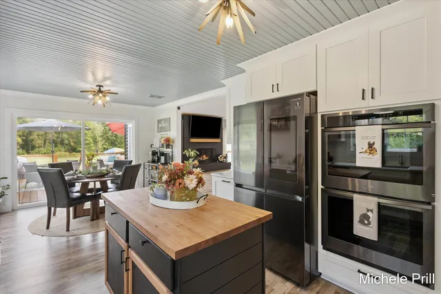 $875,000 | 9877 Brumm River Drive, Nashville, MI 49073