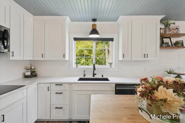 $850,000 | 9877 Brumm River Drive, Nashville, MI 49073