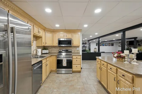 $850,000 | 9877 Brumm River Drive, Nashville, MI 49073