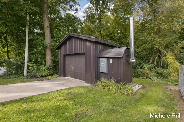 $875,000 | 9877 Brumm River Drive, Nashville, MI 49073