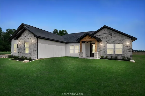 $399,900 | 4432 Collton Lane, Franklin, TX 77856