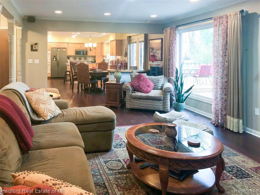 35701 Congress Road Farmington Hills, MI 48335 - Photo 11 of 45