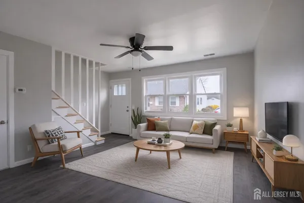 $375,000 | 11 Alabama Court, Matawan, NJ 07747