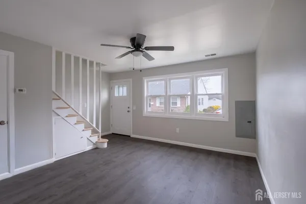 $375,000 | 11 Alabama Court, Matawan, NJ 07747