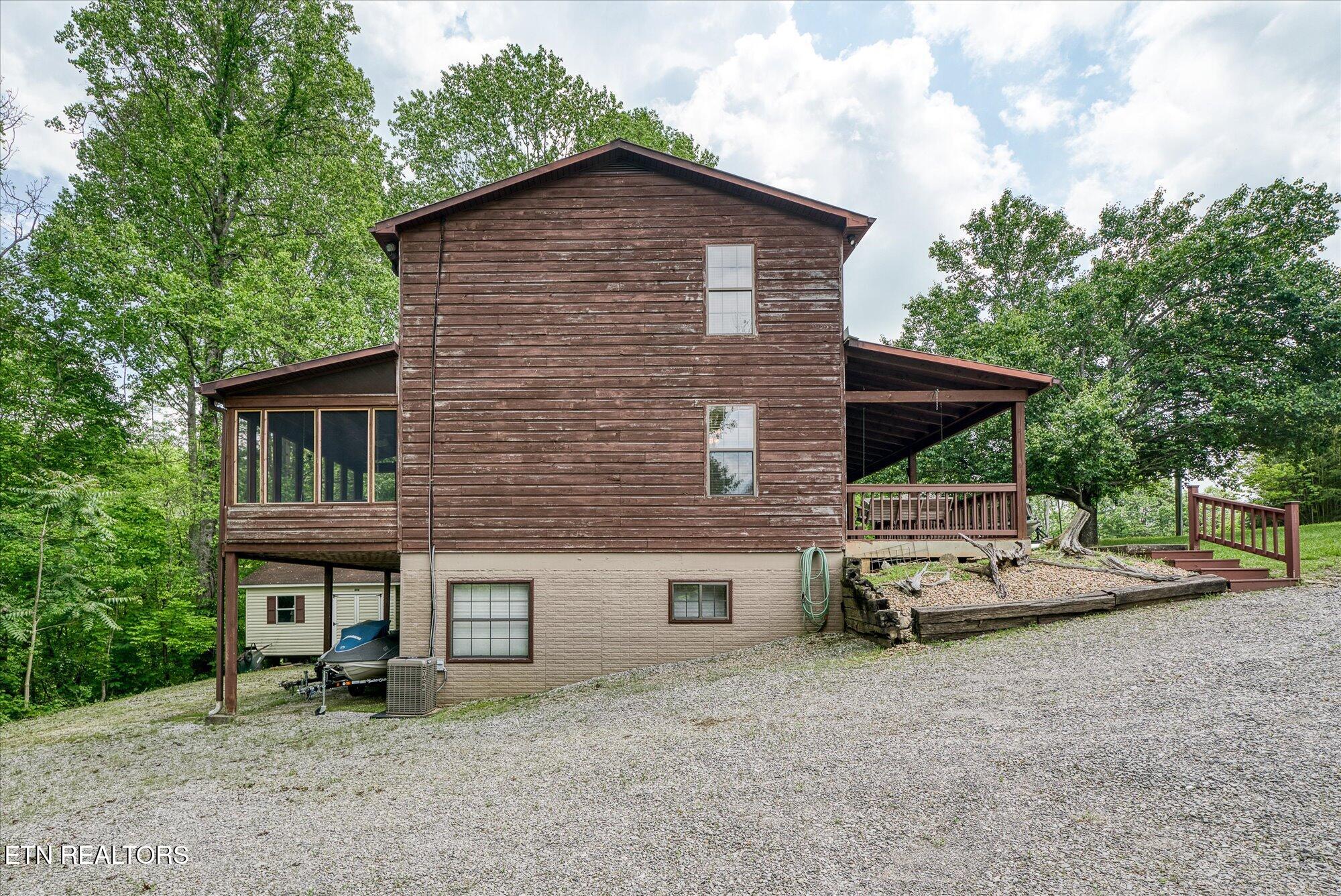 524 Hoosier Ridge Road Byrdstown, TN 38549 - Photo 5 of 43 11-524 Hoosier Ridge Rd_TNPC_063