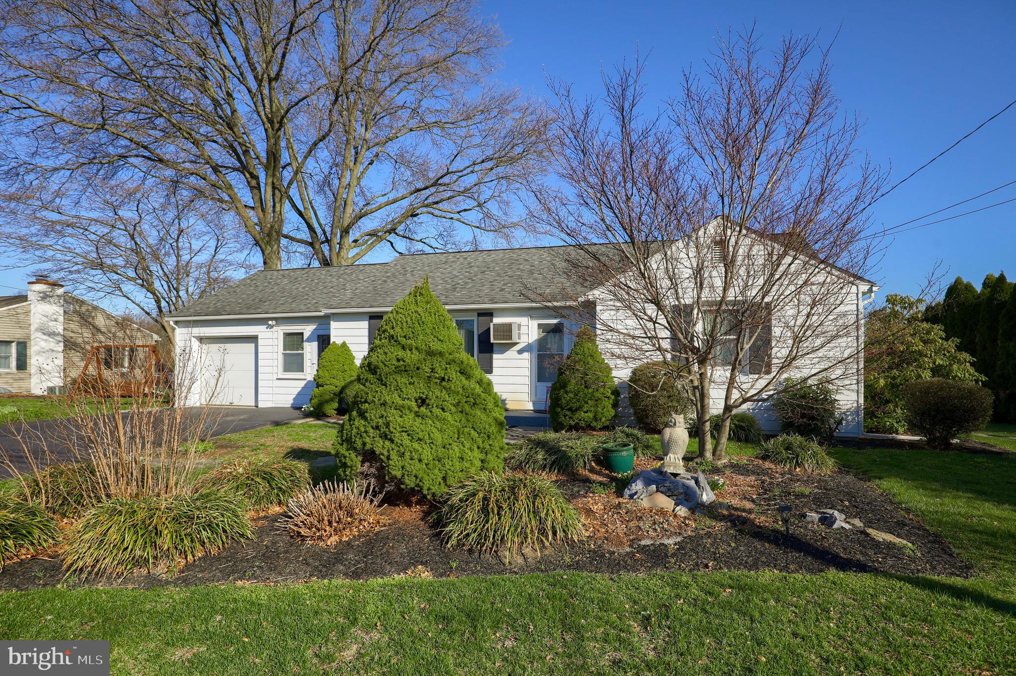 321 Owl Hill Road Lititz, PA 17543 - Photo 17 of 24 Front